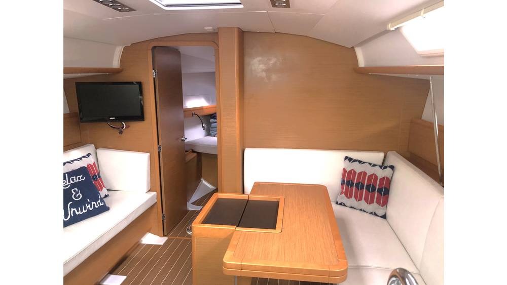Cabin/Interior image