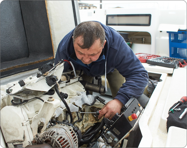 Marine diesel engine inspection and overhaul at Norton Yachts