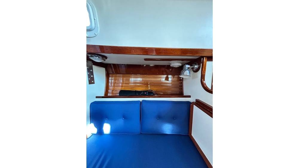 Cabin/Interior image