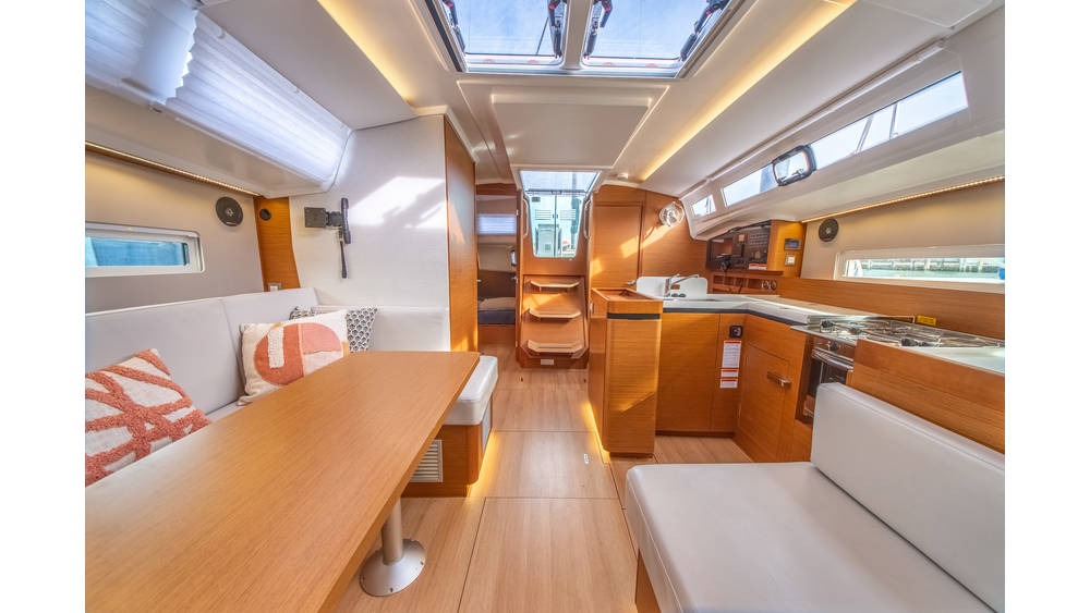 Cabin/Interior image
